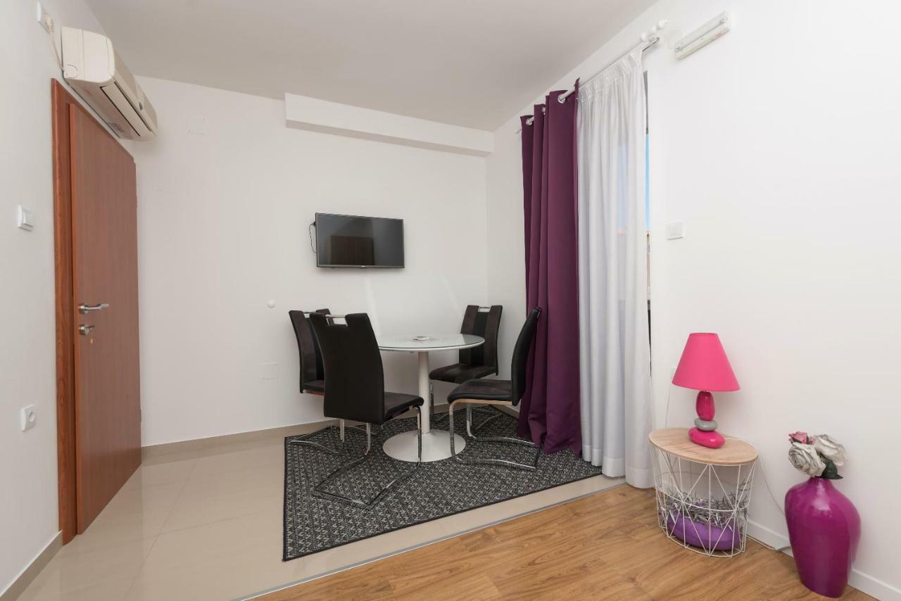 Apartmani Mona Makarska Eksteriør billede