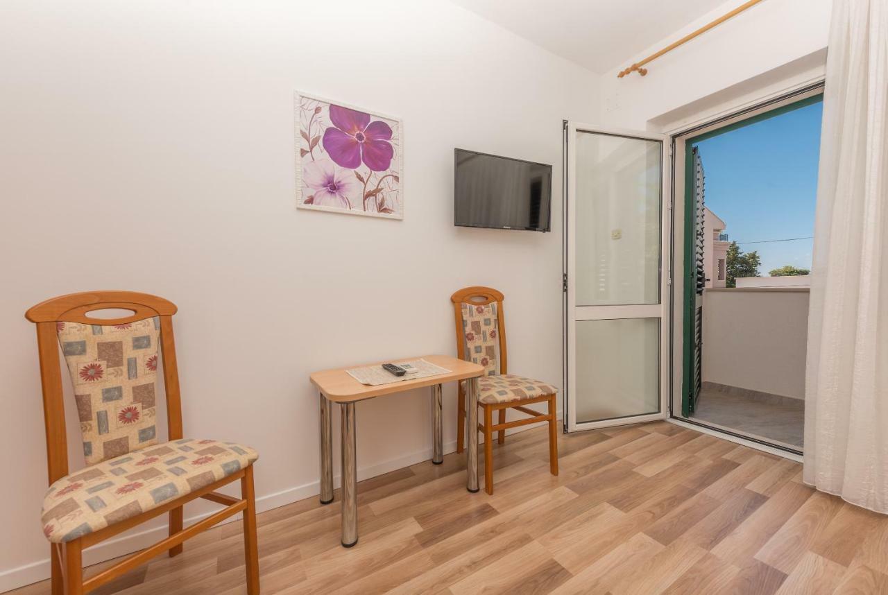 Apartmani Mona Makarska Eksteriør billede