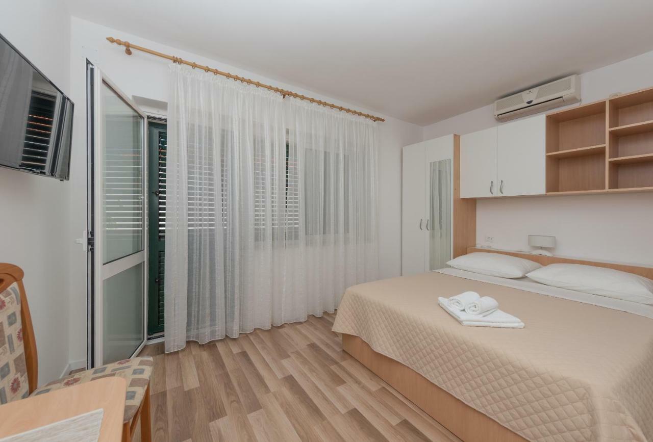 Apartmani Mona Makarska Eksteriør billede