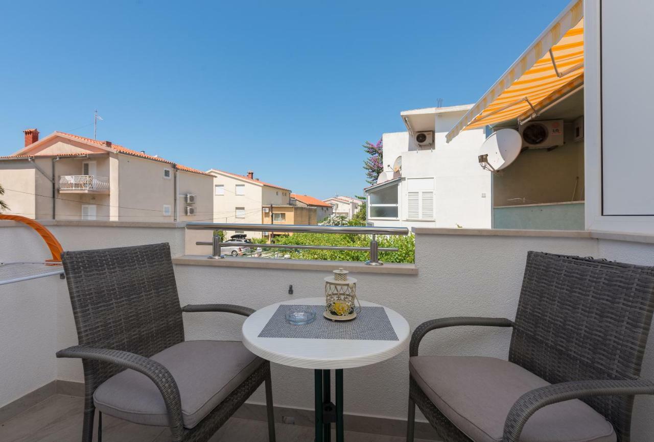 Apartmani Mona Makarska Eksteriør billede