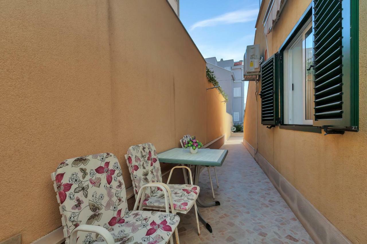 Apartmani Mona Makarska Eksteriør billede