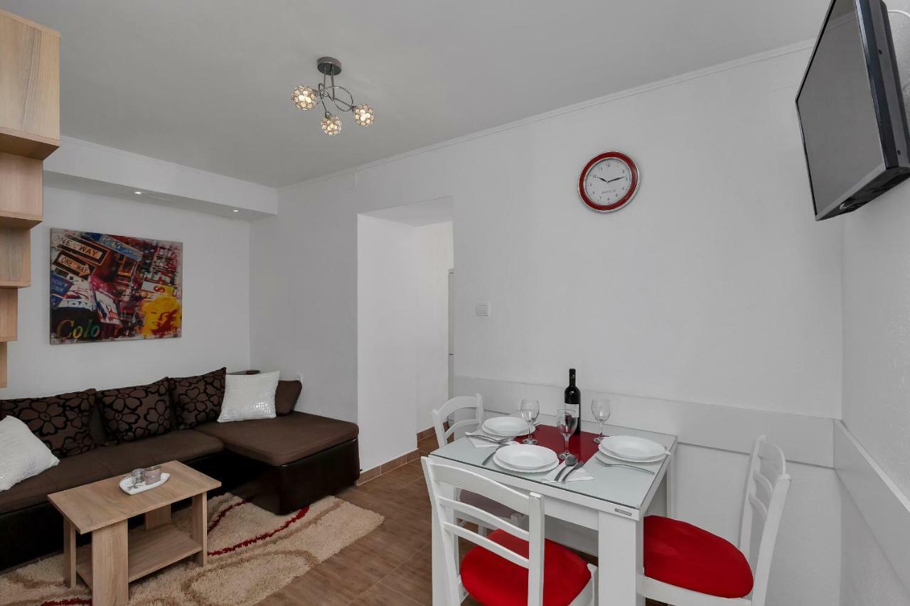Apartmani Mona Makarska Eksteriør billede