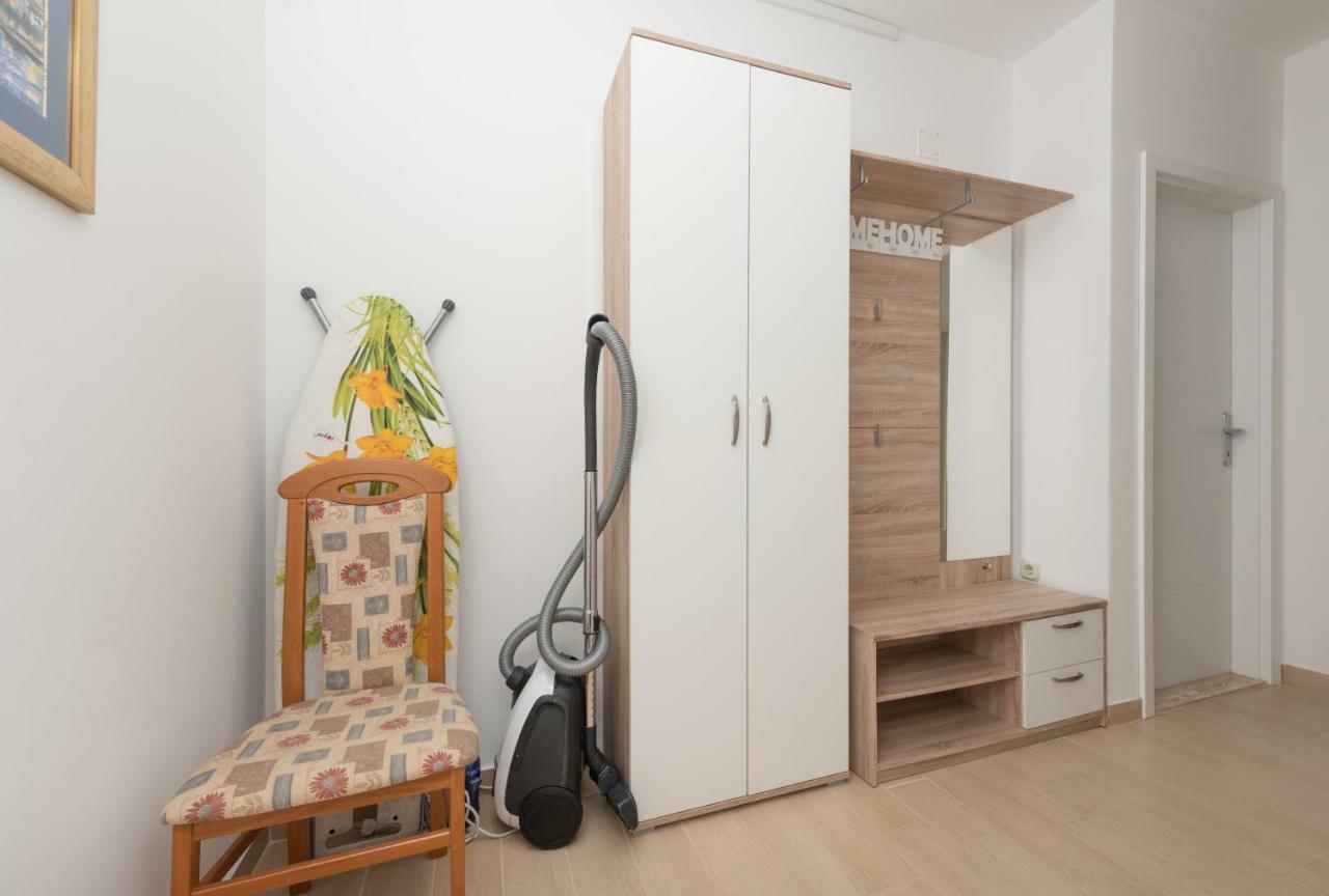 Apartmani Mona Makarska Eksteriør billede