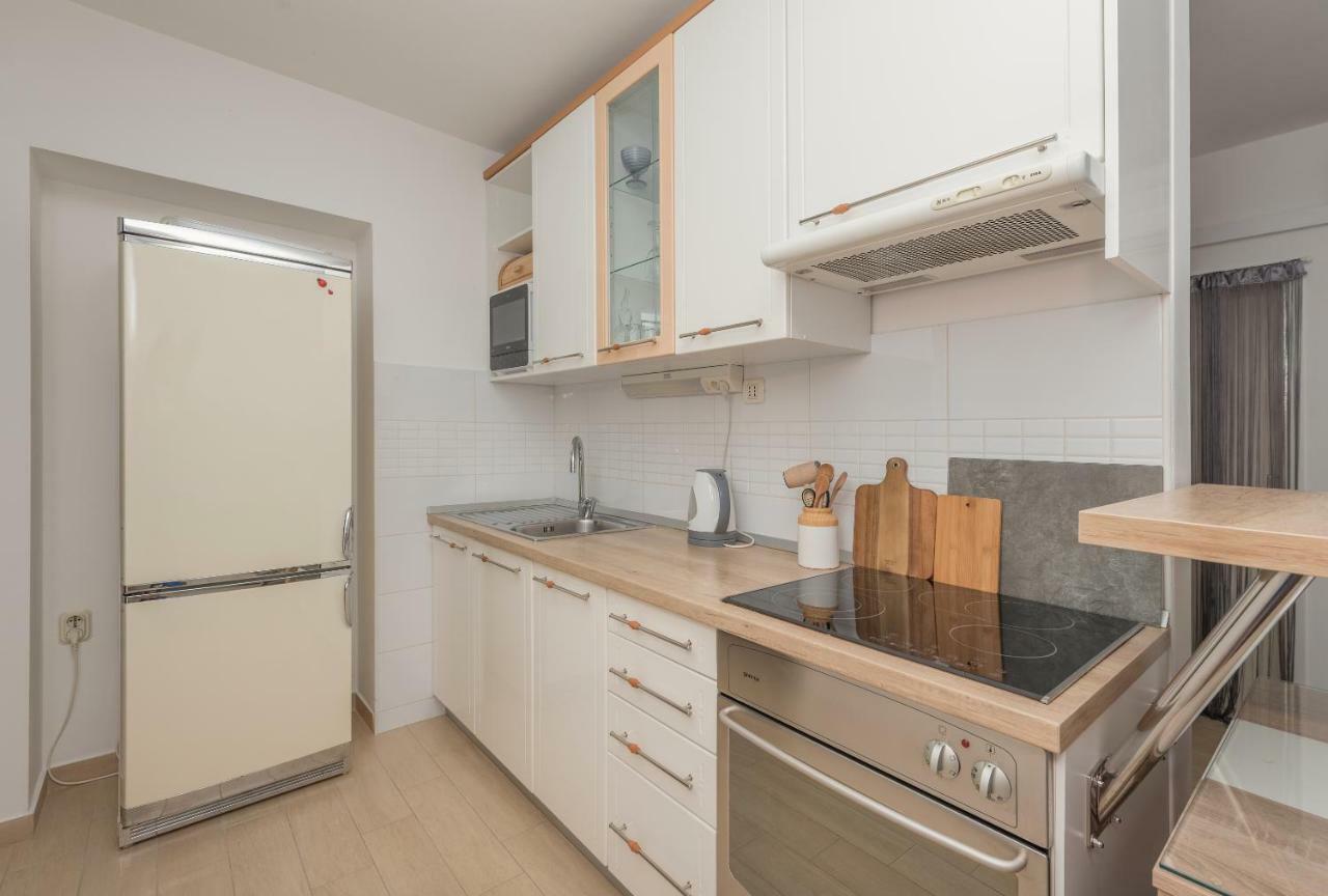 Apartmani Mona Makarska Eksteriør billede