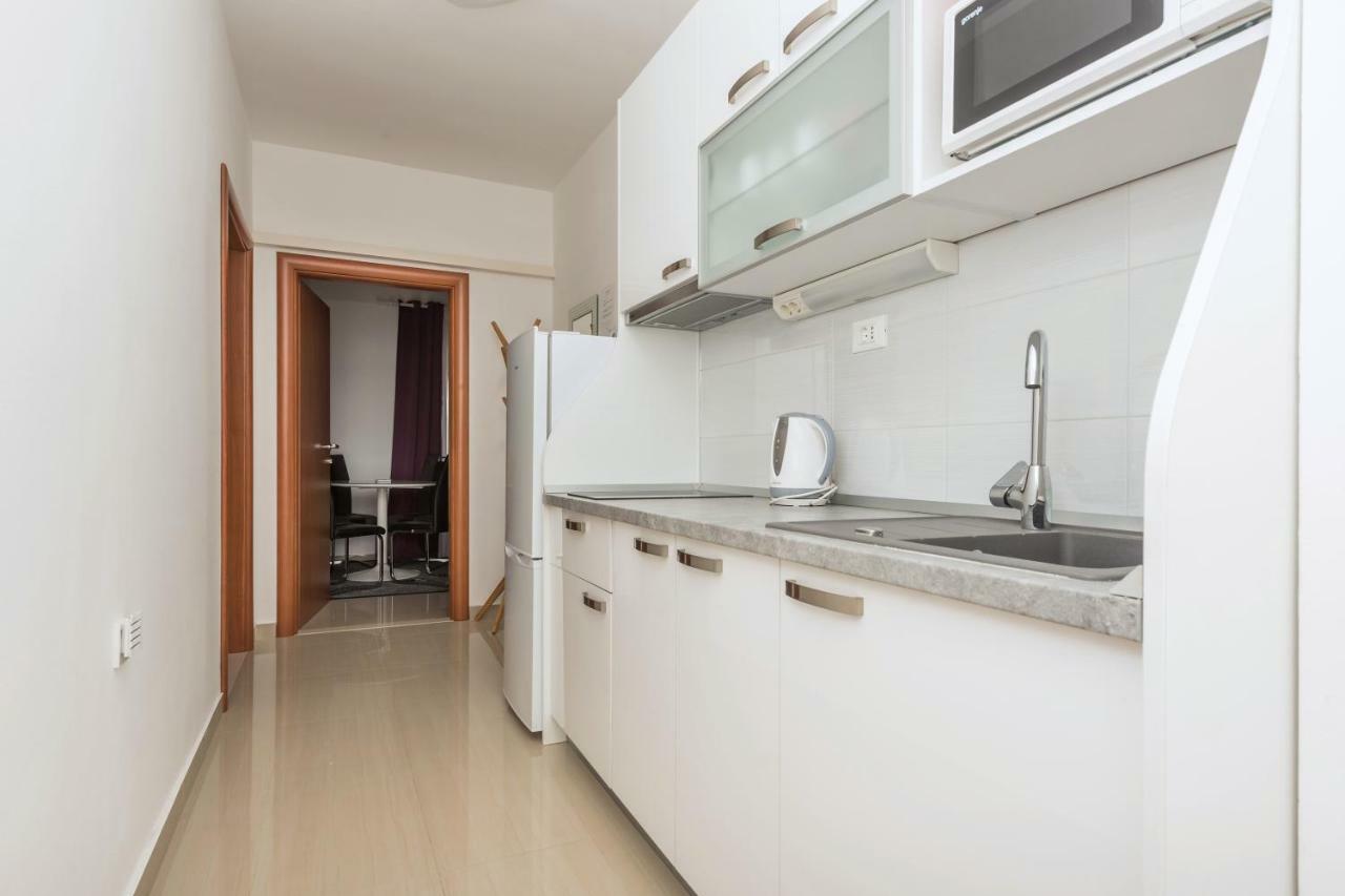Apartmani Mona Makarska Eksteriør billede