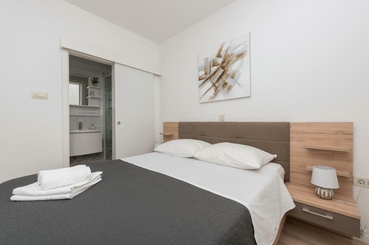 Apartmani Mona Makarska Eksteriør billede