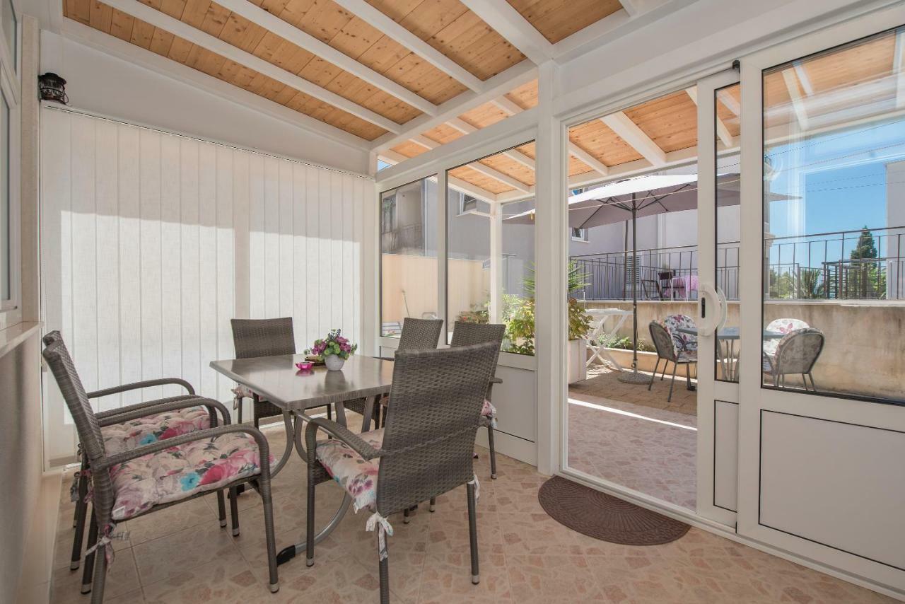 Apartmani Mona Makarska Eksteriør billede