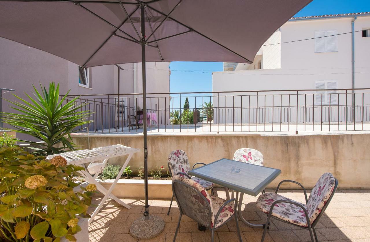 Apartmani Mona Makarska Eksteriør billede