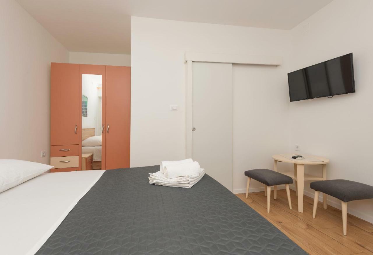 Apartmani Mona Makarska Eksteriør billede