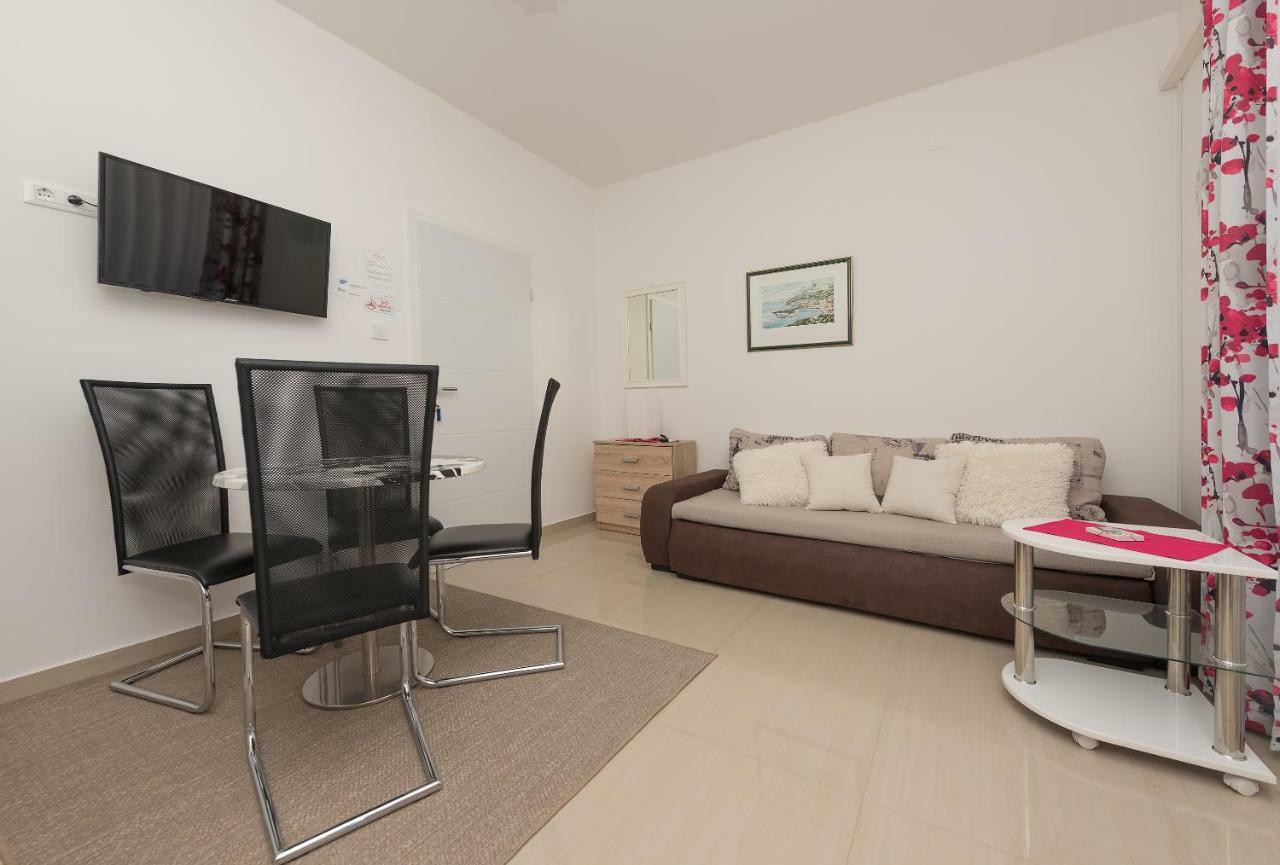 Apartmani Mona Makarska Eksteriør billede