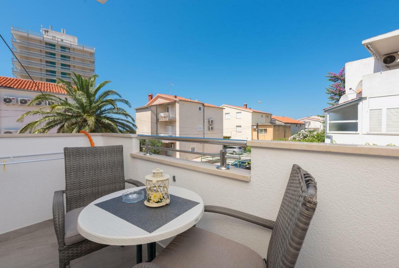 Apartmani Mona Makarska Eksteriør billede